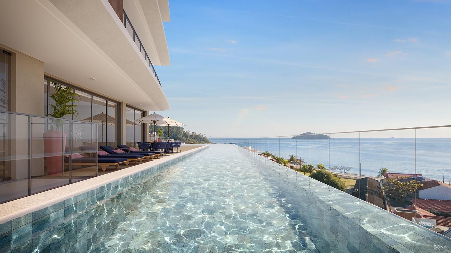 Piscina adulto climatizada com borda infinita e vista para o mar