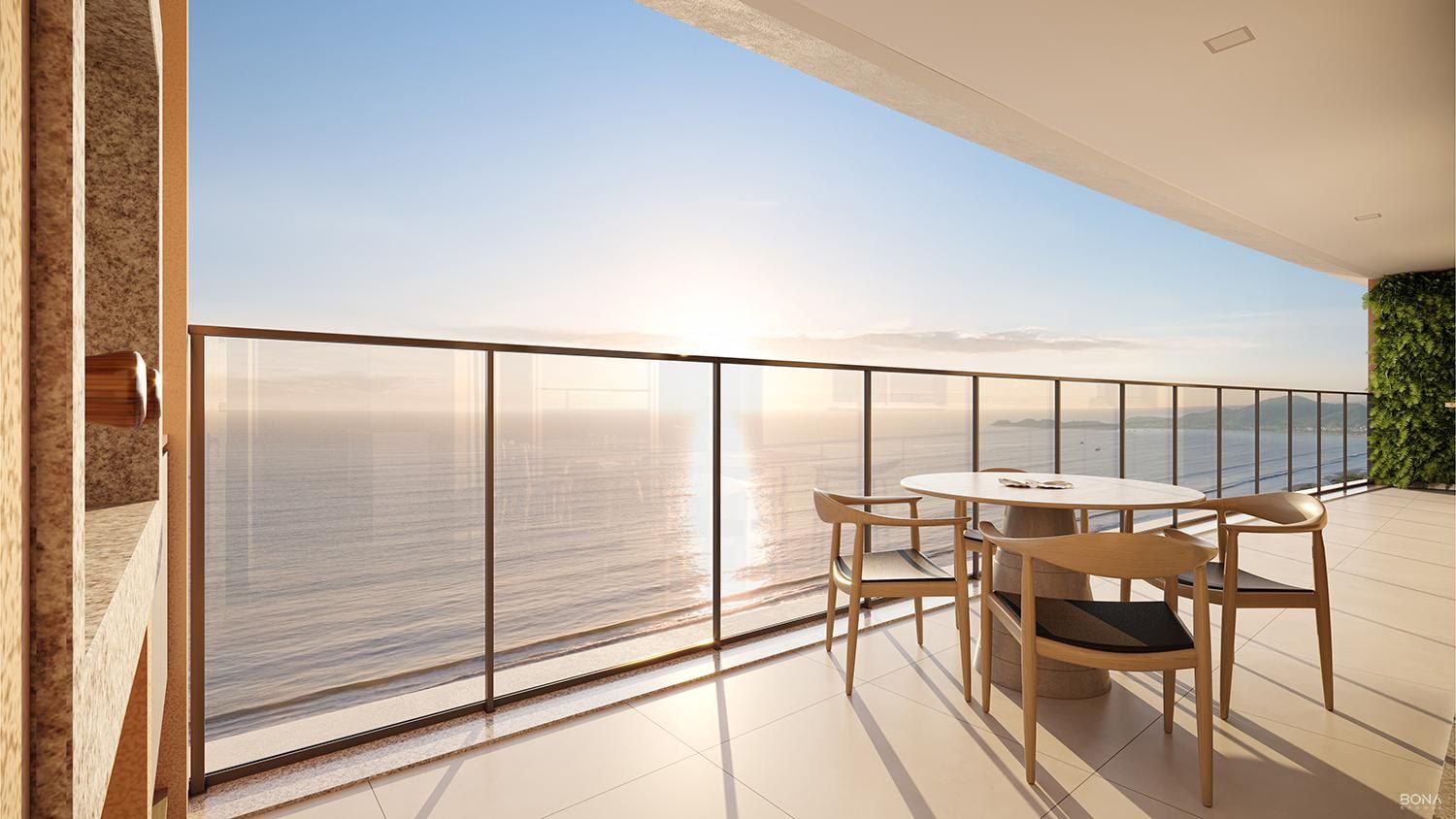 Varanda com mesa de jantar e guarda-corpo de vidro ao pôr do sol